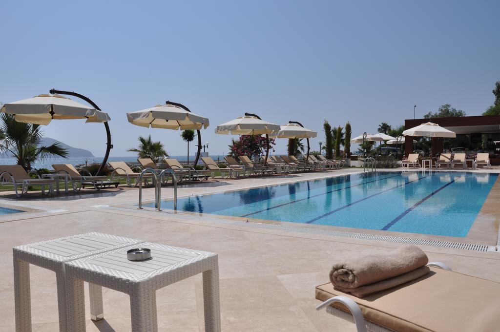 Hotel Turiya Turgutreis Exterior photo