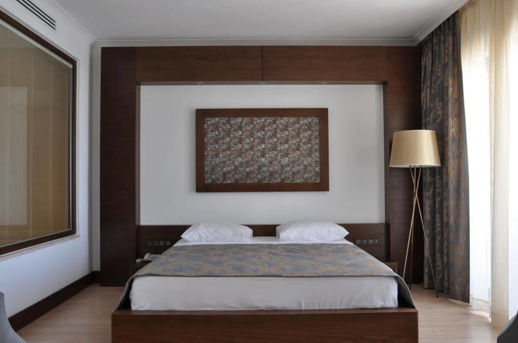 Hotel Turiya Turgutreis Exterior photo
